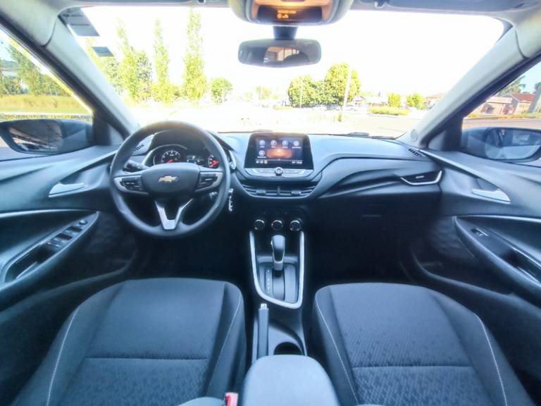 CHEVROLET - ONIX - 2020/2021 - Cinza - R$ 79.900,00